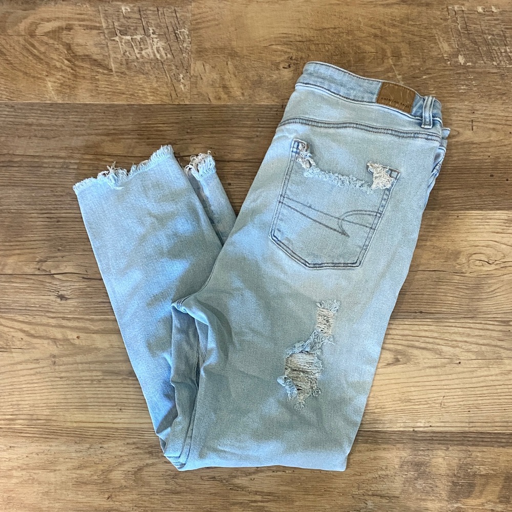 American Eagle Outfitters Light Blue Distressed Ankle Skinny Jeans